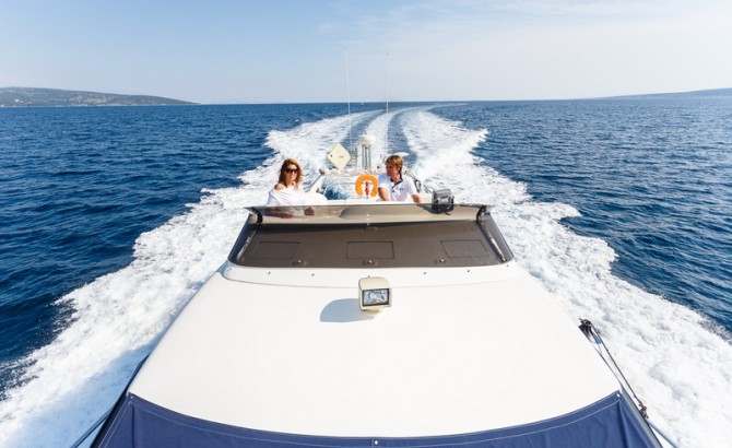 SLATKICA - Flybridge.jpg