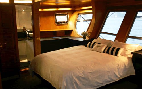 SOUTHERN CLOUD - Master Stateroom.jpg