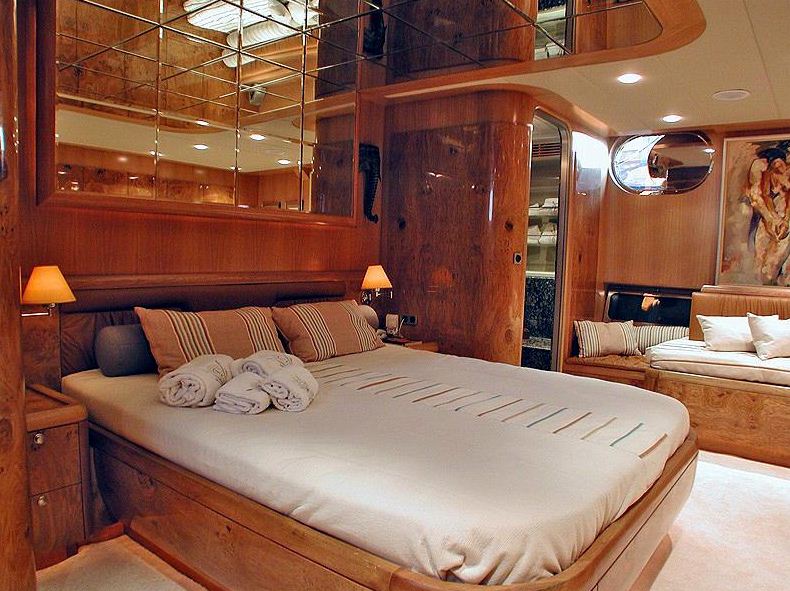 SUHEYLA SULTAN -  Master Cabin 2.jpg