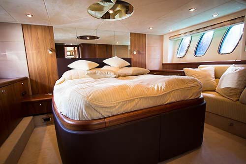 SUNSEEKER VOGUE - VIP cabin.jpg