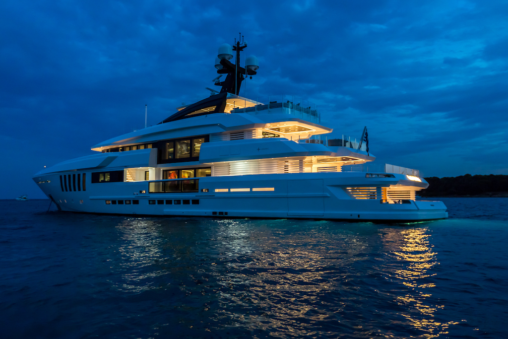 SUPERYACHT OURANOS BY ADMIRAL - AT NIGHT.jpg
