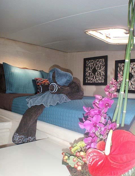 SWISH - Starboard fwd guest cabin.jpg