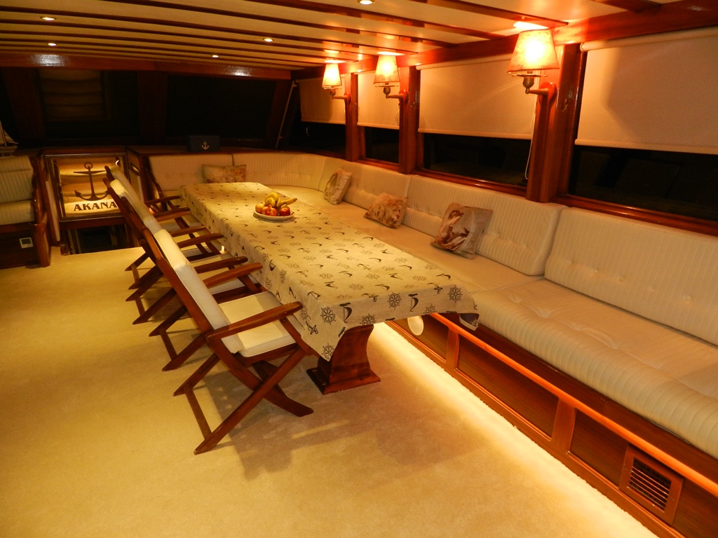 SY AKANA - Salon formal dining.jpg