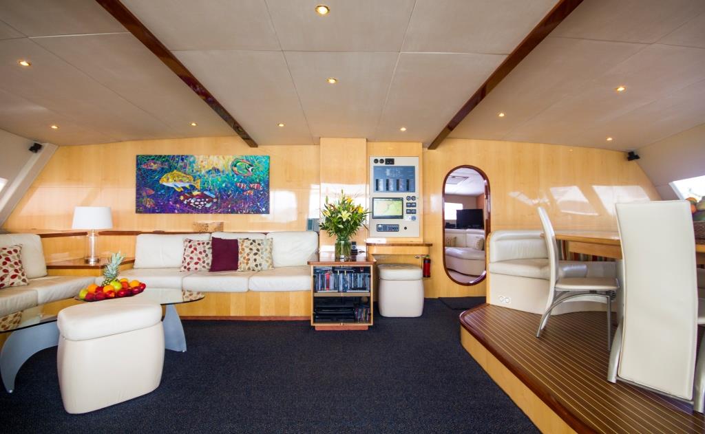 SY KINGS RANSOM - Saloon view.jpg