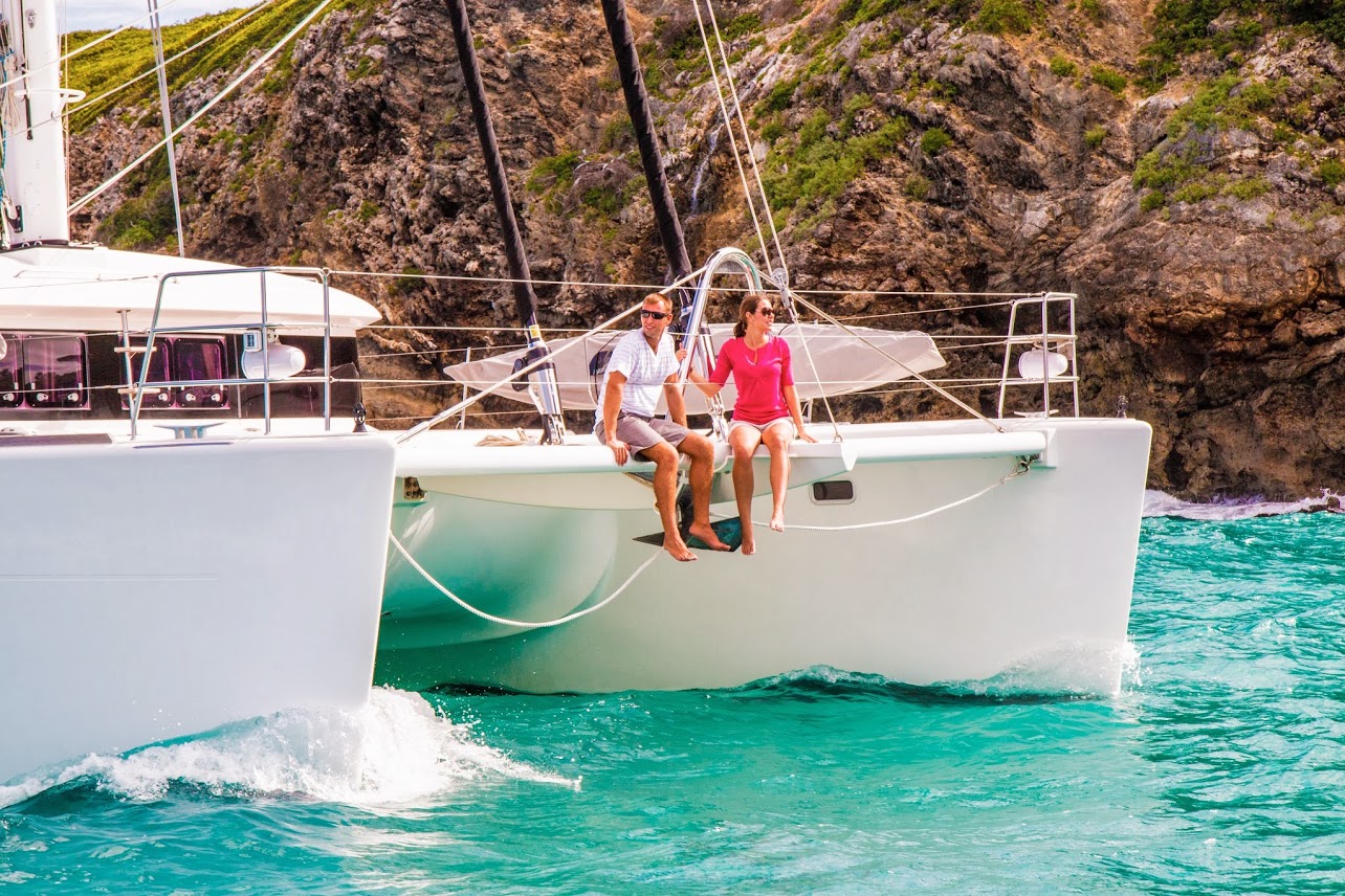 SY LADY KATLO - Bow sailing.jpg