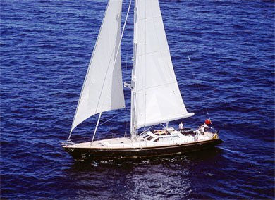 SY LIBERTAS -  Sailing.jpg