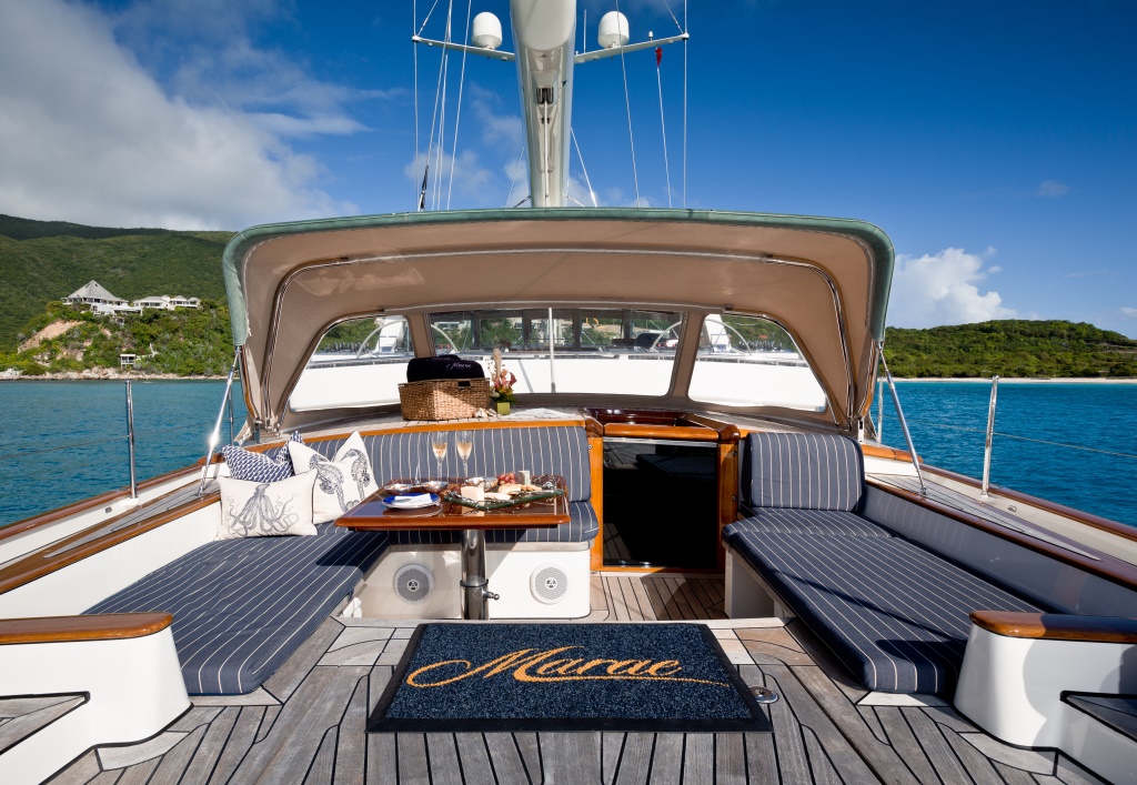 SY MARAE - Cockpit.jpg