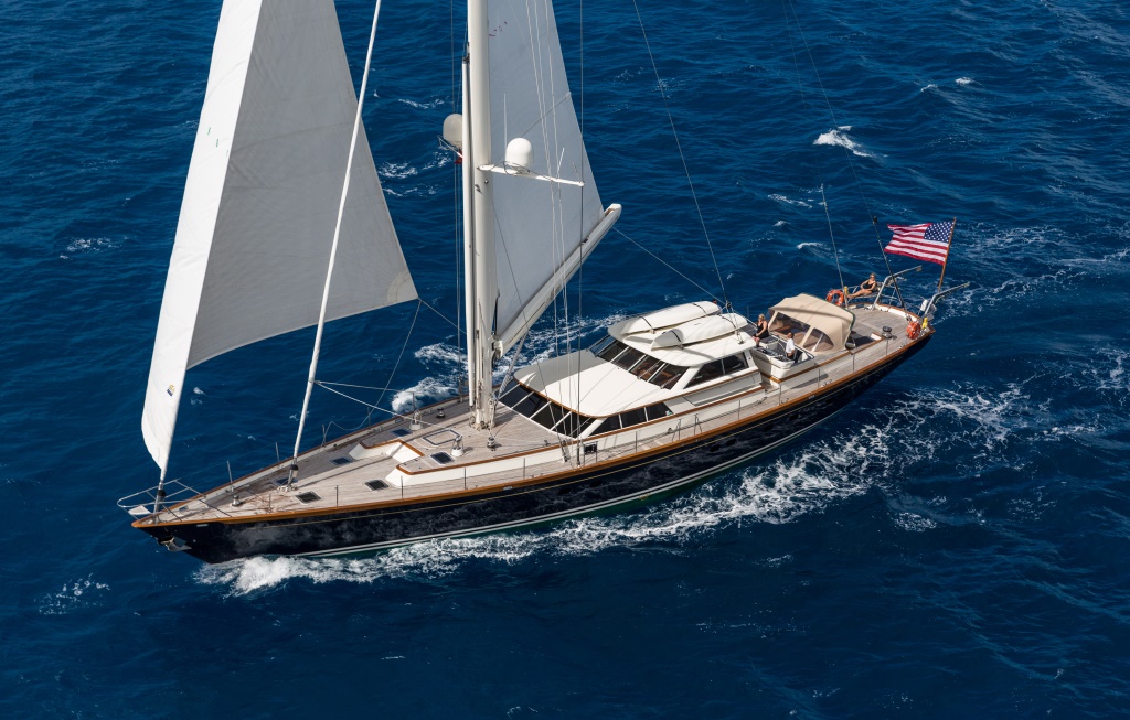 SY MARAE - Sailing.jpg