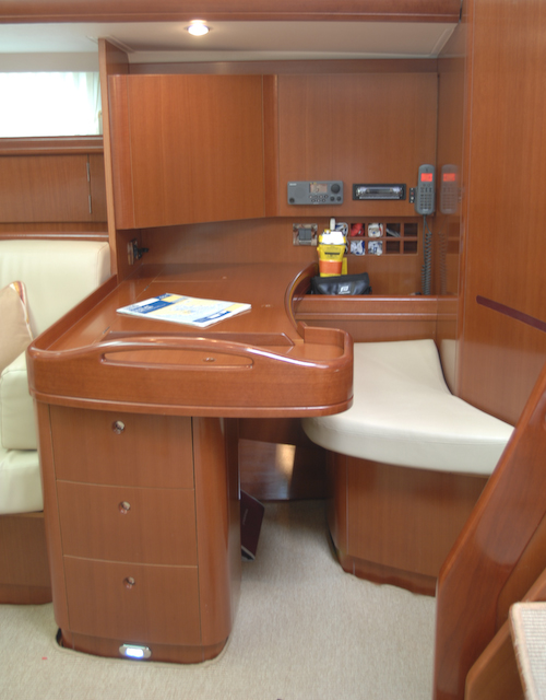 SY SEA STAR - Nav Station.jpg