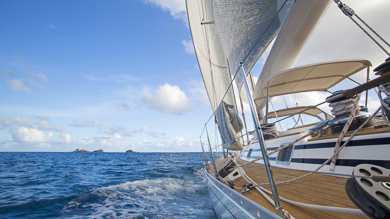 SY SIMPLE HARMONY - Starboard view sailing.jpg