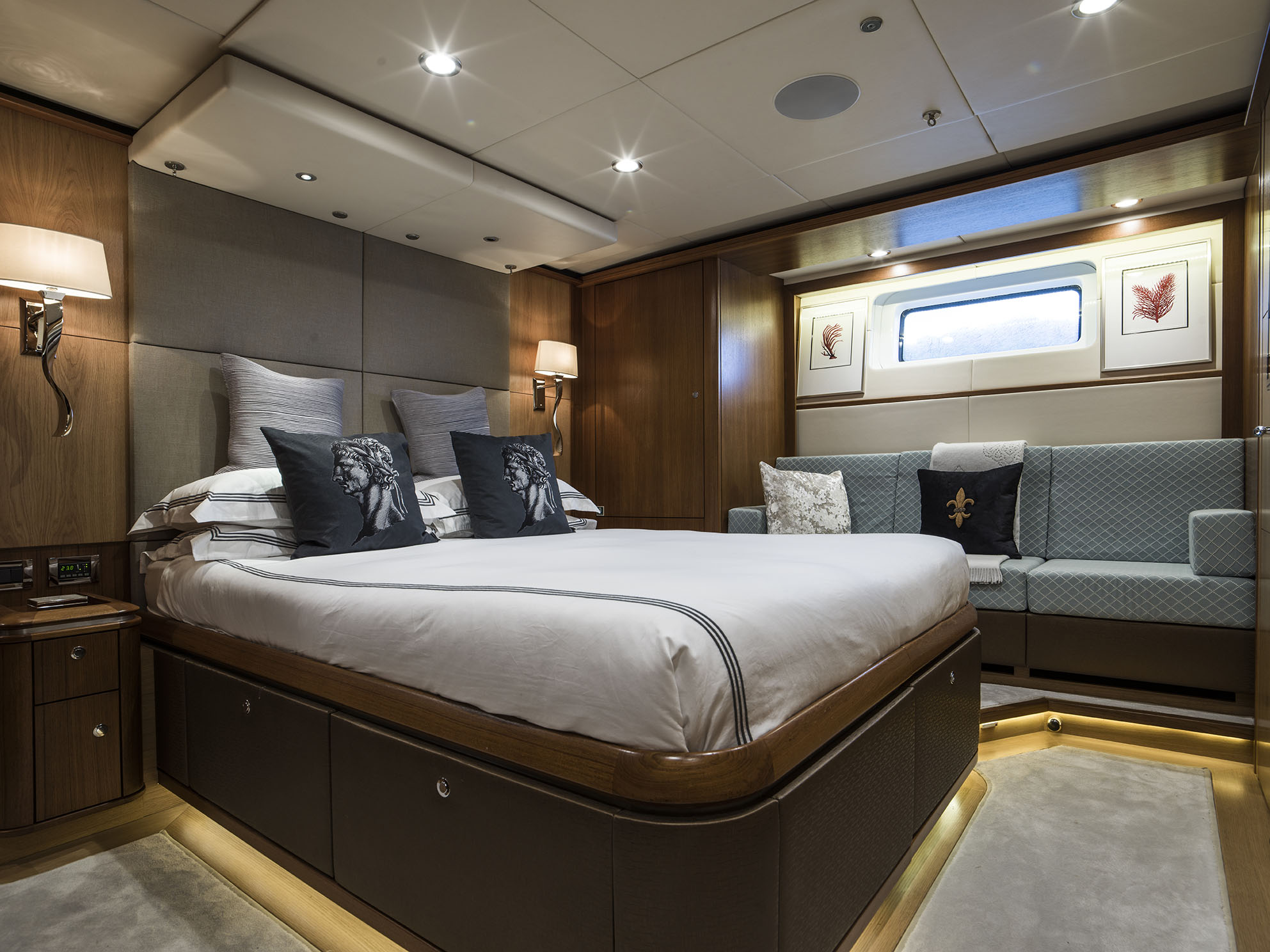 SY TWILIGHT - Guest cabin 1.jpg