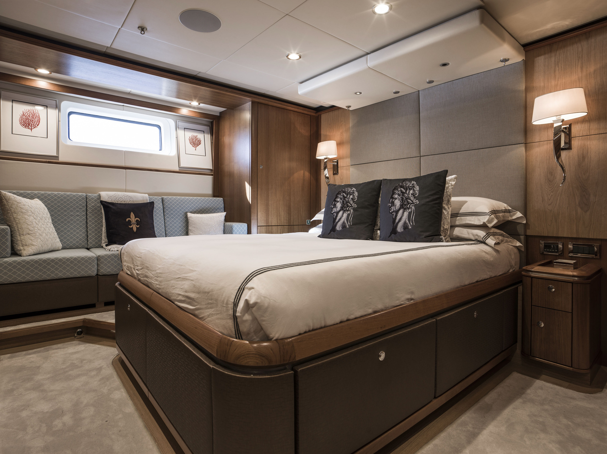 SY TWILIGHT - Guest cabin 2.jpg