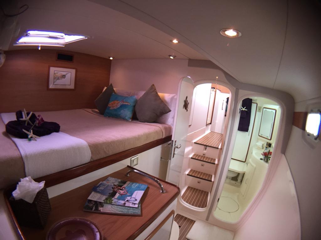 SY VIKING DREAM - Guest cabin.jpg