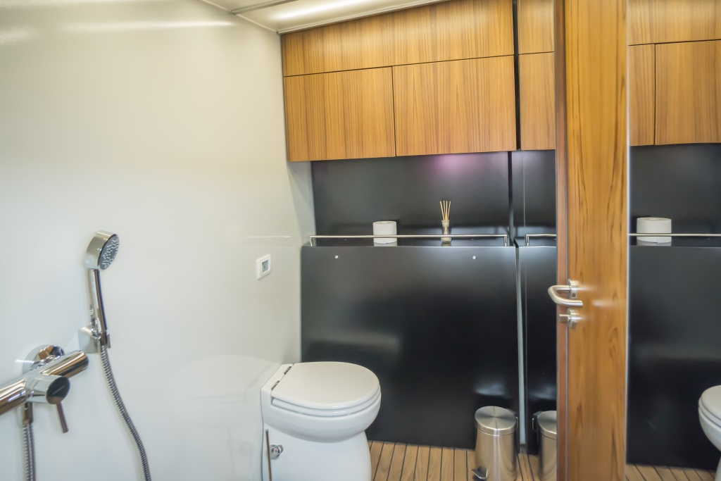 SY WILD CAT - Ensuite.jpg