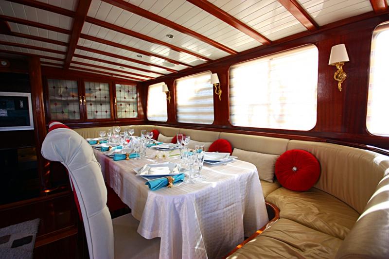 Sagapo - Interior dining.jpg