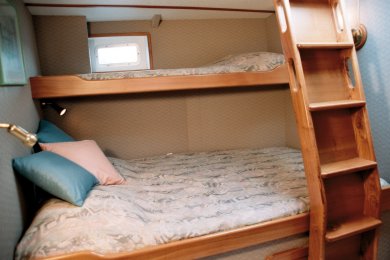 Sail Yacht JAIPUR -  Twin Cabin.jpg