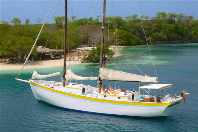 Sail Yacht JAMBALAYA -  At Anchor.JPG