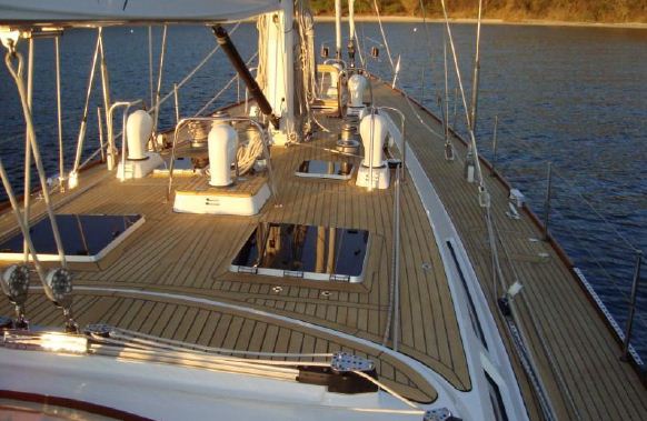 Sail Yacht LETIZIA -  Deck.jpg
