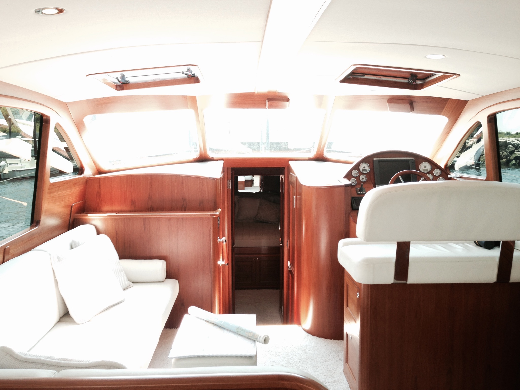 Sail Yacht NORTHERN STAR - Upper Salon.jpg