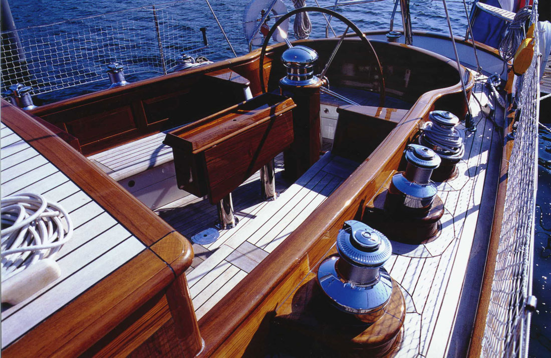 Sail Yacht WINDROSE -  Cockpit.jpg