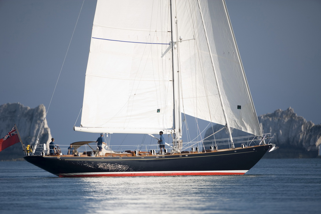 Sail yacht COPIHUE -  Main.jpg