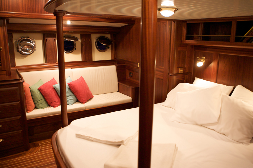 Sail yacht ILIOS -  Master Cabin.jpg