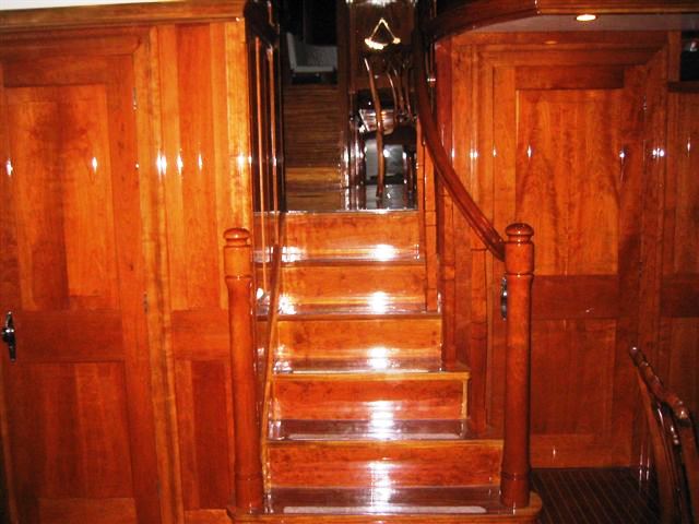 Sail yacht SEA DIAMOND - Stairs.jpg