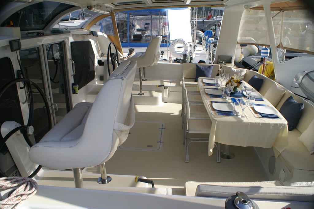 Sailing Catamaran - 42 -  Cockpit.JPG