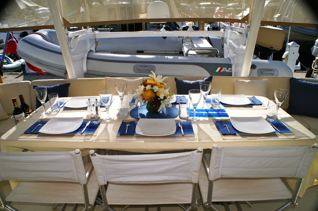 Sailing Catamaran - 42 - Alfresco Dining.JPG