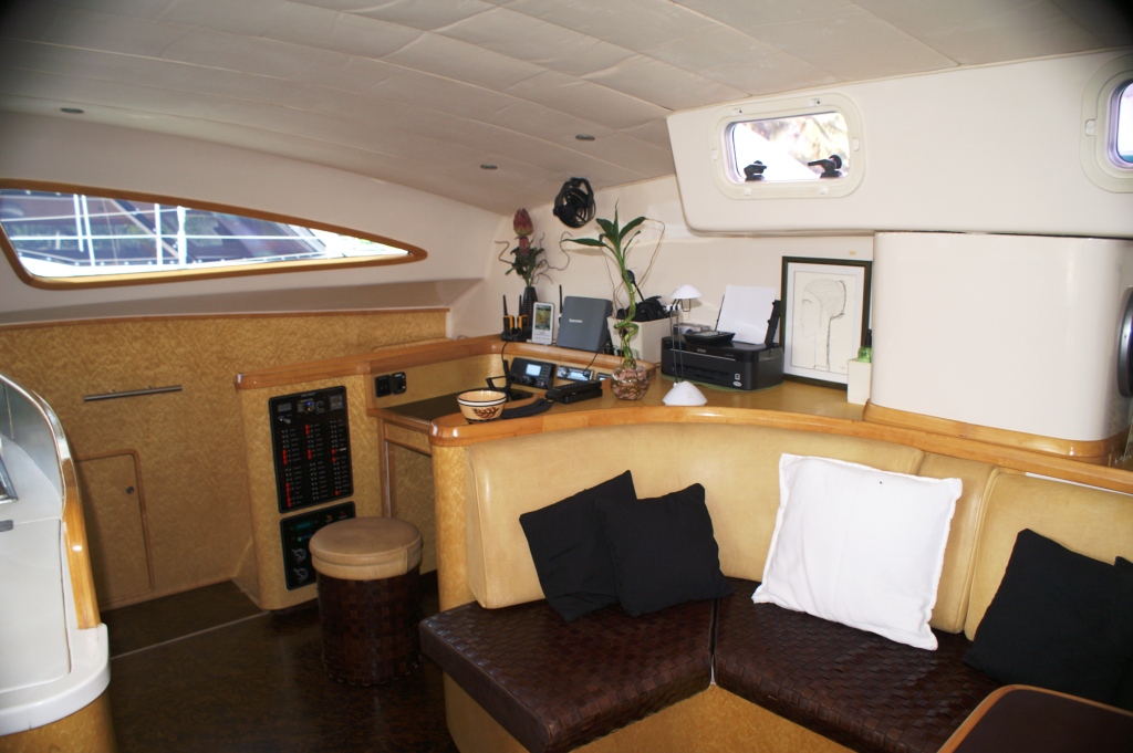 Sailing Catamaran - 42 - Salon.JPG