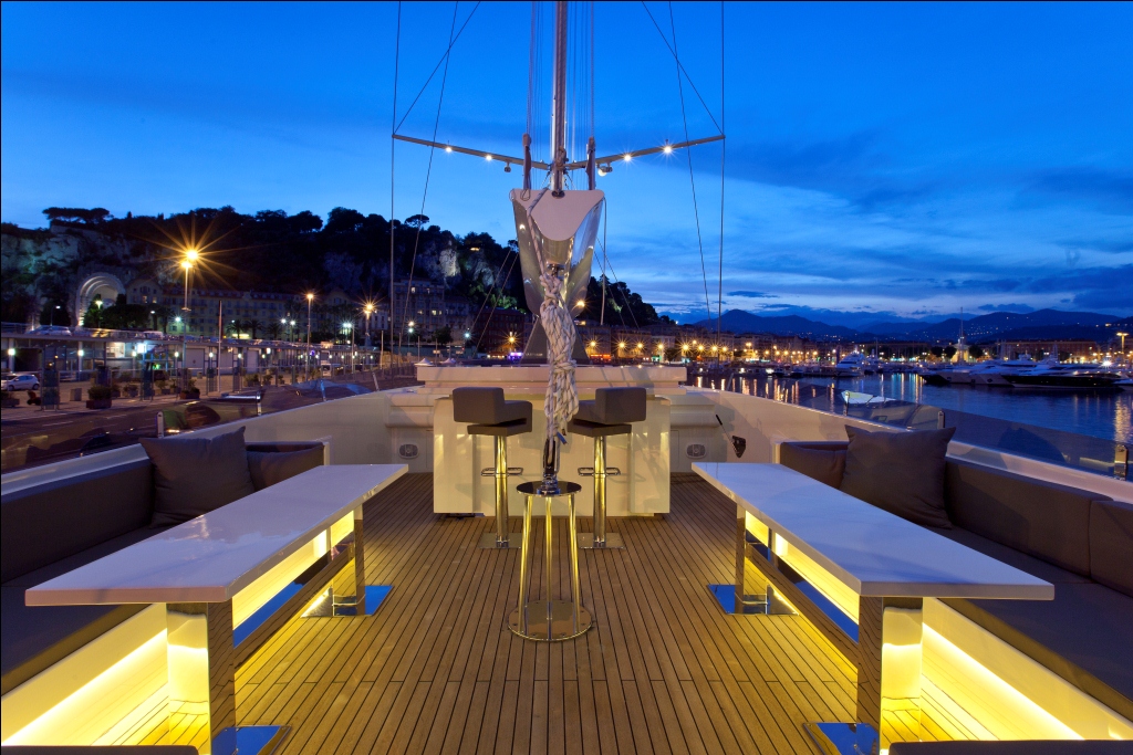 Sailing Yacht Infinity -  Flybridge.jpg