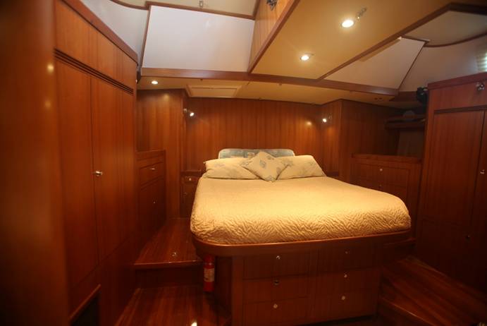 Sailing Yacht Magnetic Sky - Master.jpg