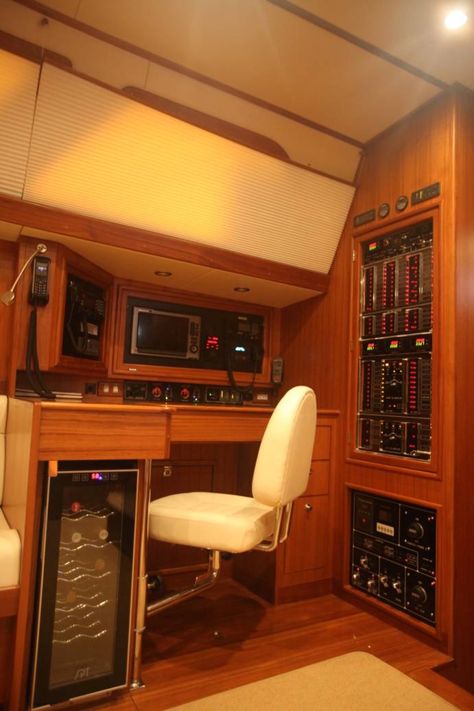 Sailing Yacht Magnetic Sky - Navigation Station.jpg