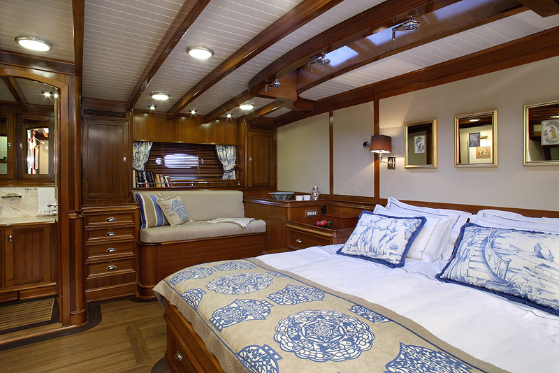 Sailing yacht JAZZ Jr -  Master Cabin.jpg
