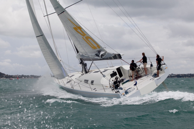 Sailing yacht JP 54 -  Racing 2.jpg