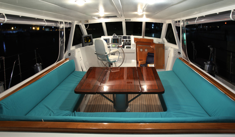 Sailing yacht KE-AMA II -  Cockpit.jpg