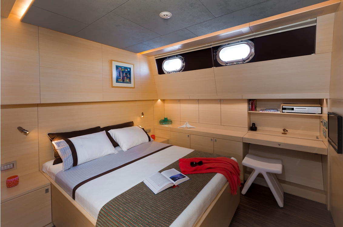 Sailing yacht Merlin -  Double Cabin.jpg