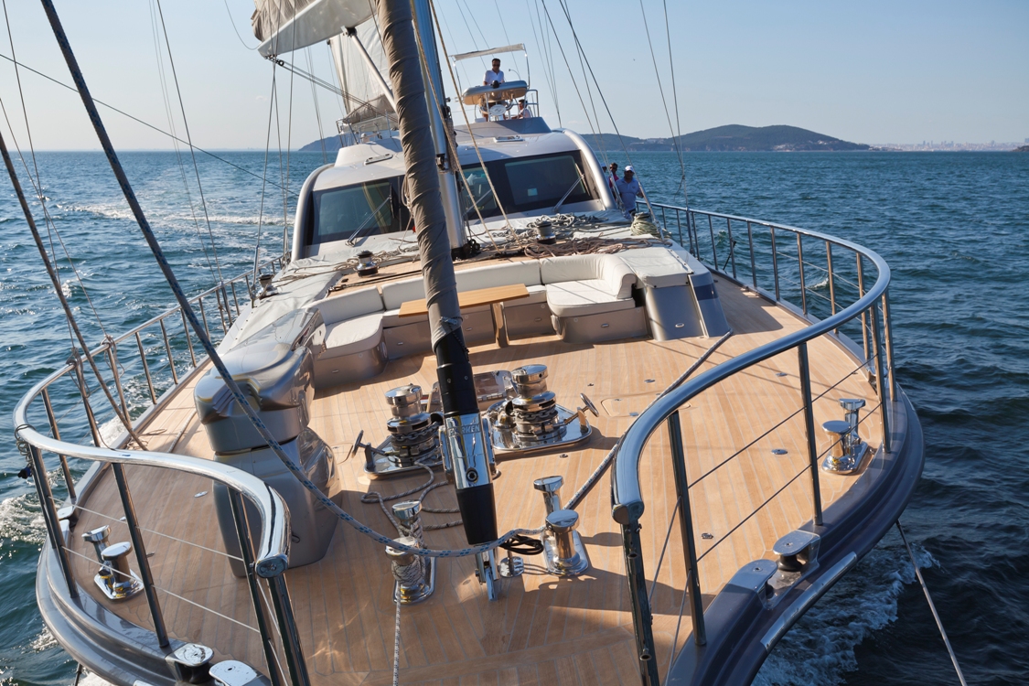 Sailing yacht Merlin -  From the Bow.jpg