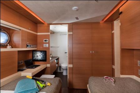 Sailing yacht Merlin -  Twin Cabin.jpg
