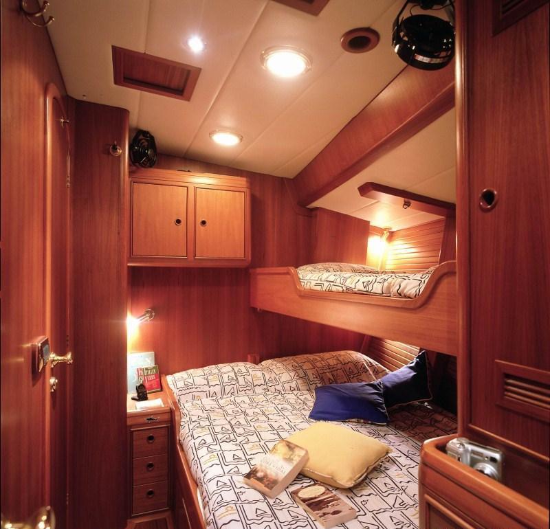 Sailing yacht PLUM -  Guest Cabin.jpg