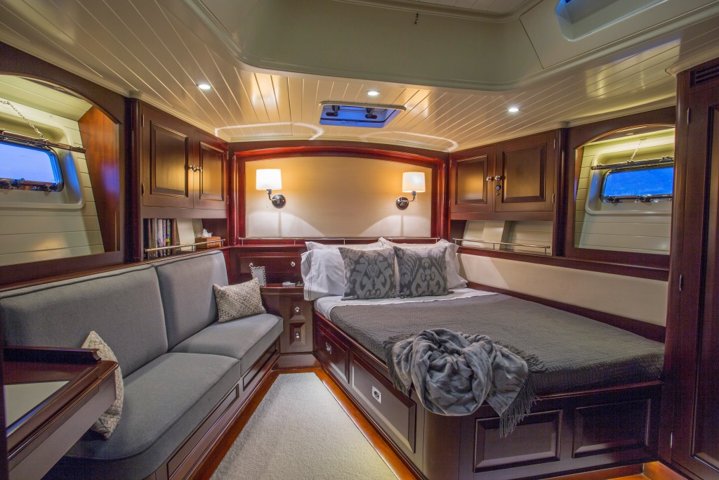 Sailing yacht SAVARONA - Master cabin.jpg