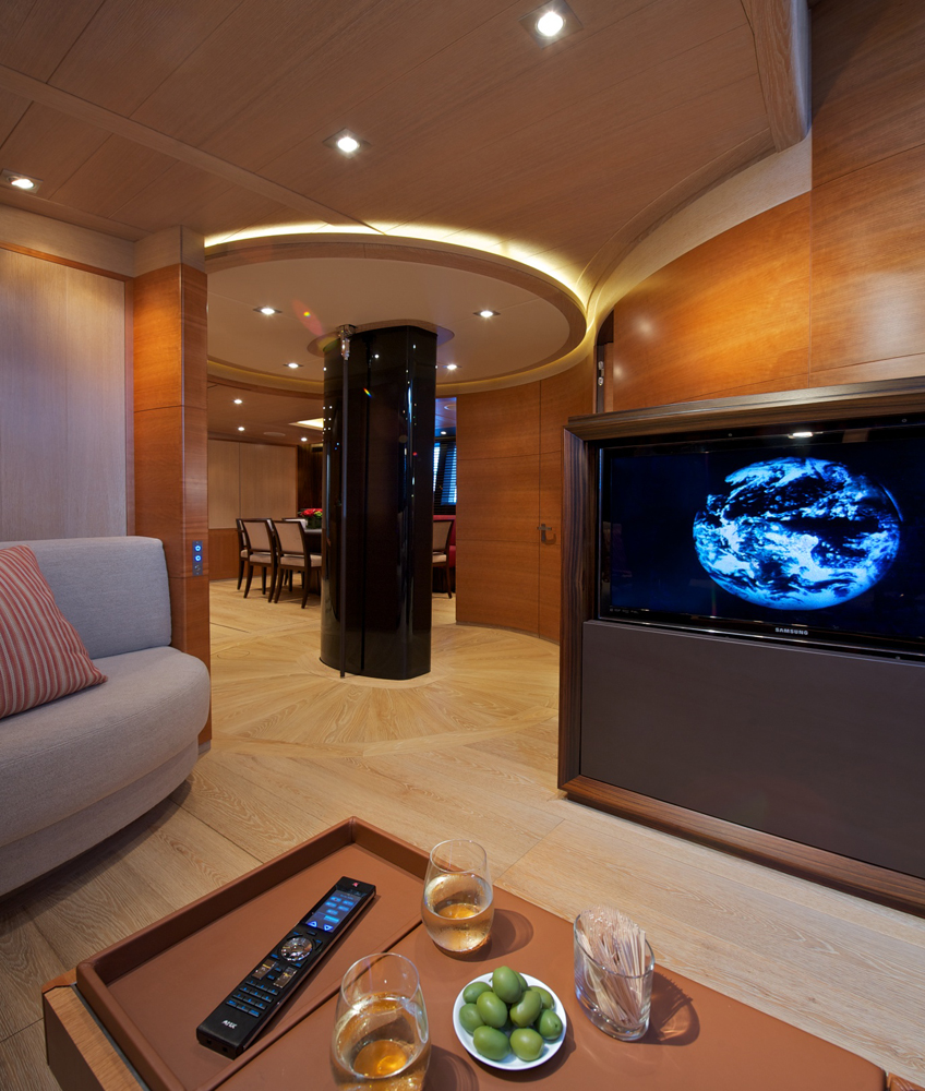 Sailing yacht Sarissa -  Lower Salon.jpg