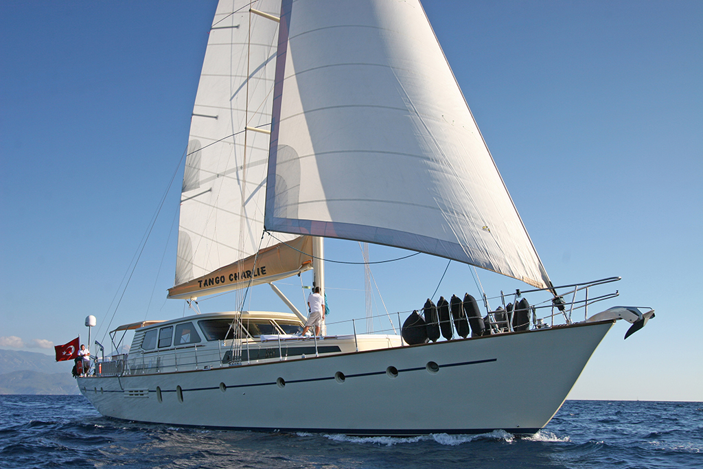 Sailing yacht TANGO CHARLIE - Main.jpg