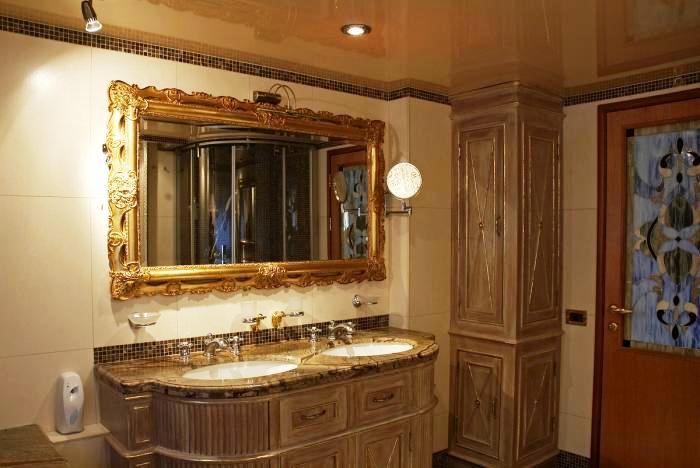Saint Nicholas -  Bathroom 2.jpg