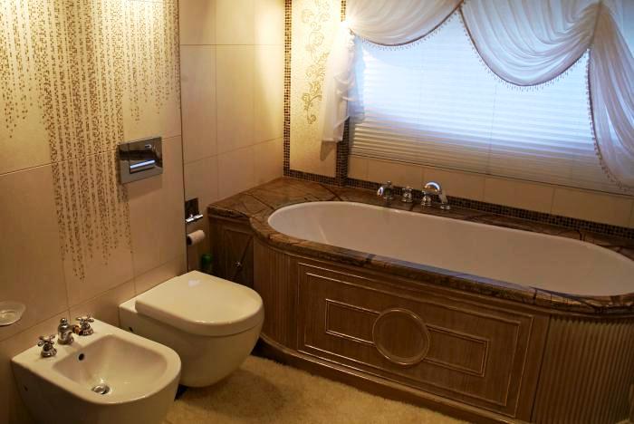 Saint Nicholas -  Bathroom.jpg