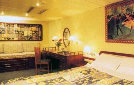 SeaCrownbed1_big.jpg