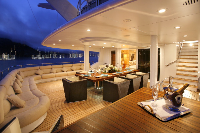 Sedation Bridge Aftdeck.jpg