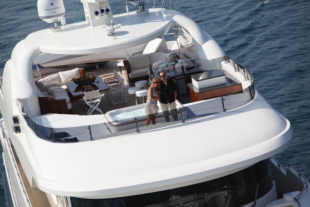 Serenity II  -  Sundeck.JPG