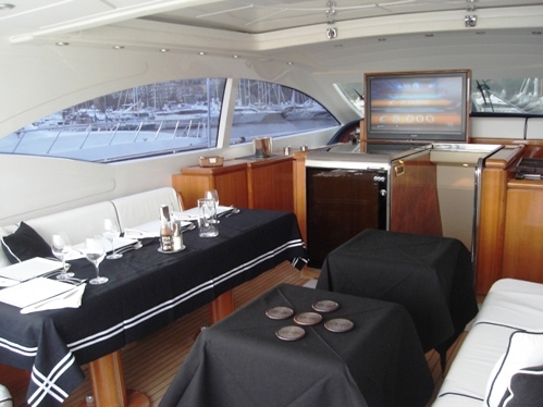 Shaal Nur Cockpit area.jpg