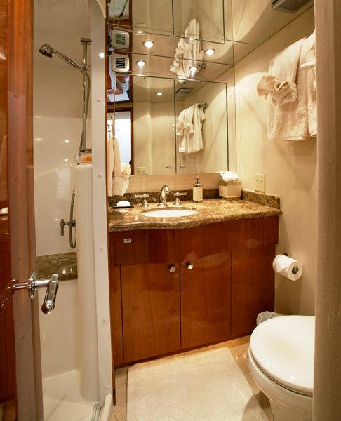 Show Boat -   Guest Bathroom.jpg